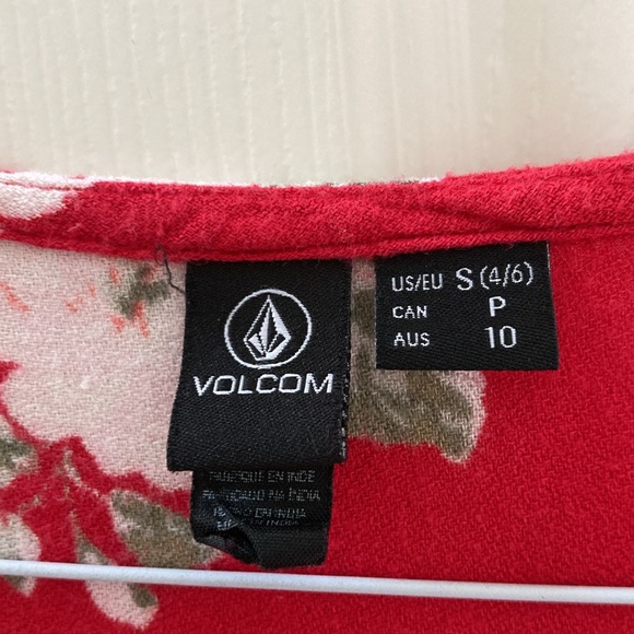 ♥️Volcom Red Floral Sundress 0🥰 - Picture 3 of 4